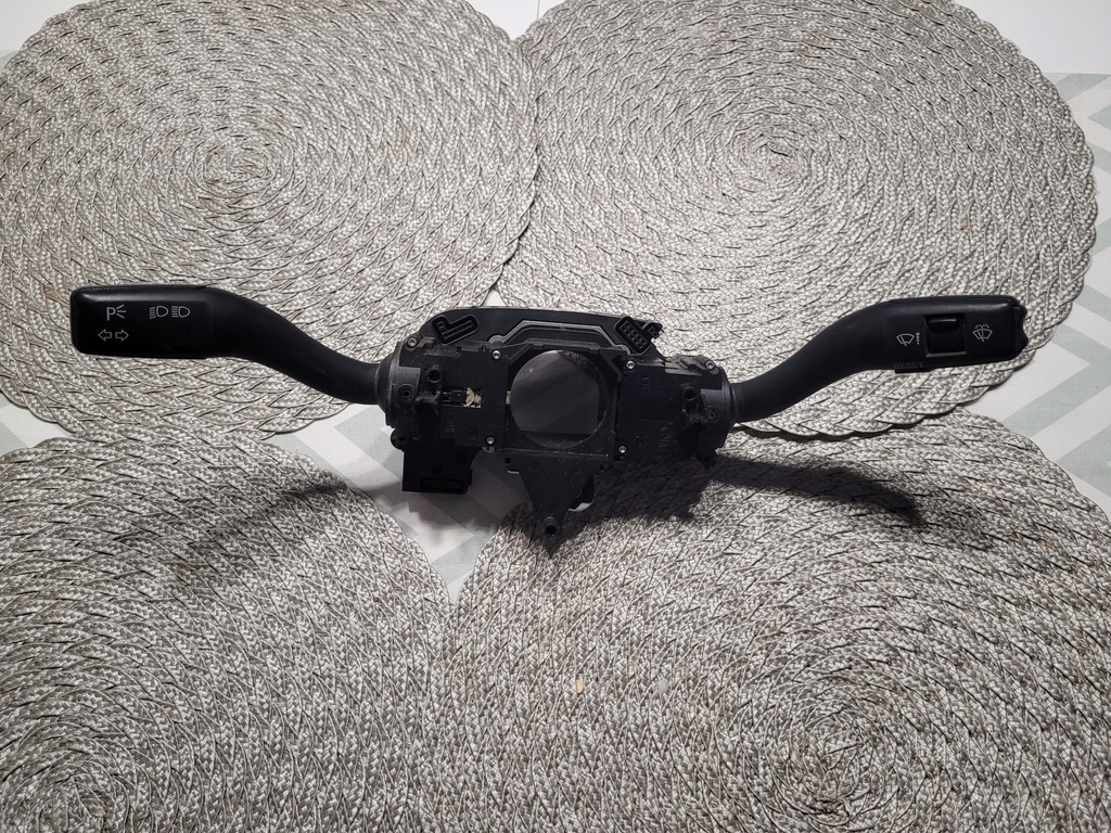 фото №1, Переключатель комбинированный подрулевой переключатель переключатели audi оригинальный номер 4f0953549d