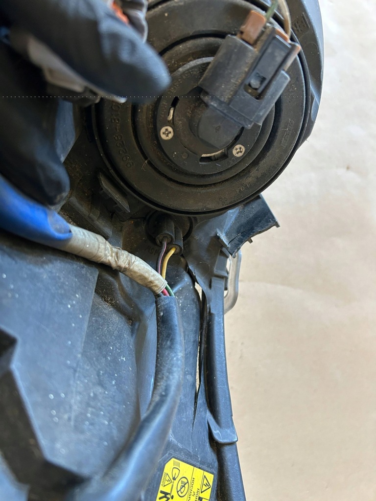 фото №9, Лампа фара правий перед передній subaru outback 2011r