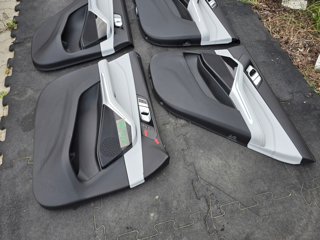 фото №12, Обшивка оббивка двері кронштейн bmw x5 g05