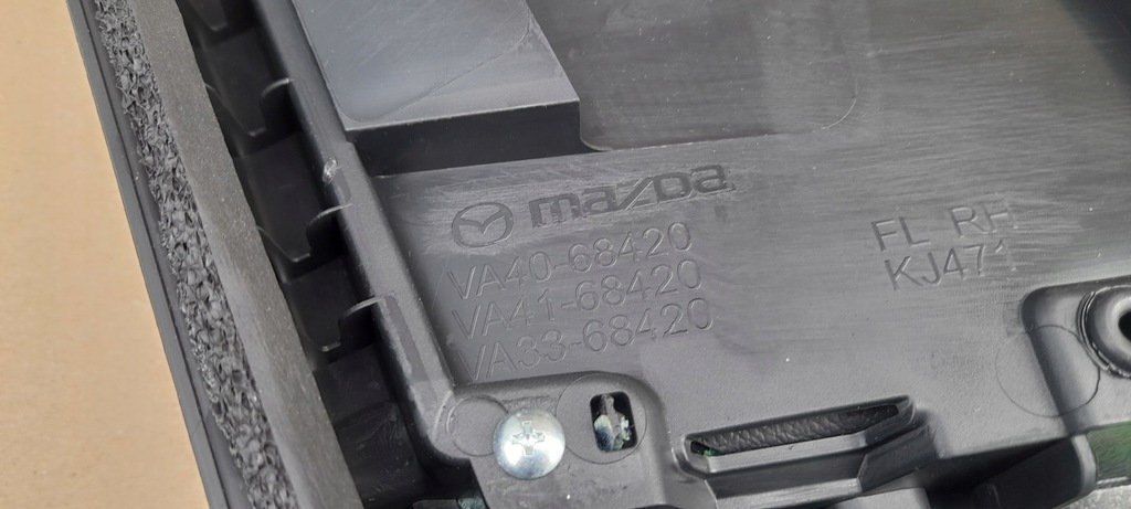 фото №15, Mazda cx50 23- обшивка двері лівий правий перед usa