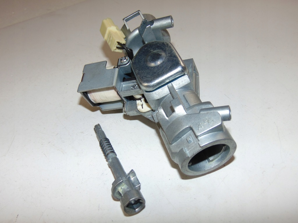 фото №6, Корпус замка зажигания замок зажигания mazda 3 3m513f880cc