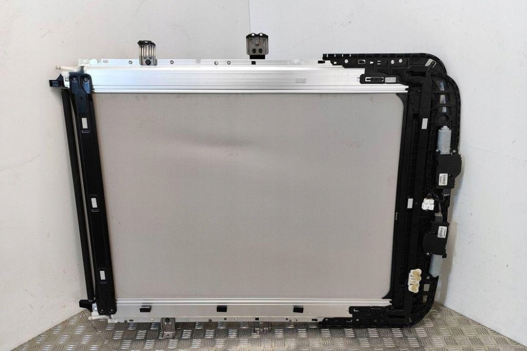 фото №12, Люк nissan x-trail t32_ 7711181 1.6l бензиновый 120kw 2016