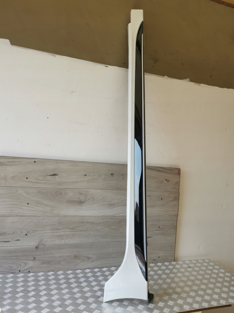 фото №1, Kia proceed iii lift gt-line молдинг порог правая hw