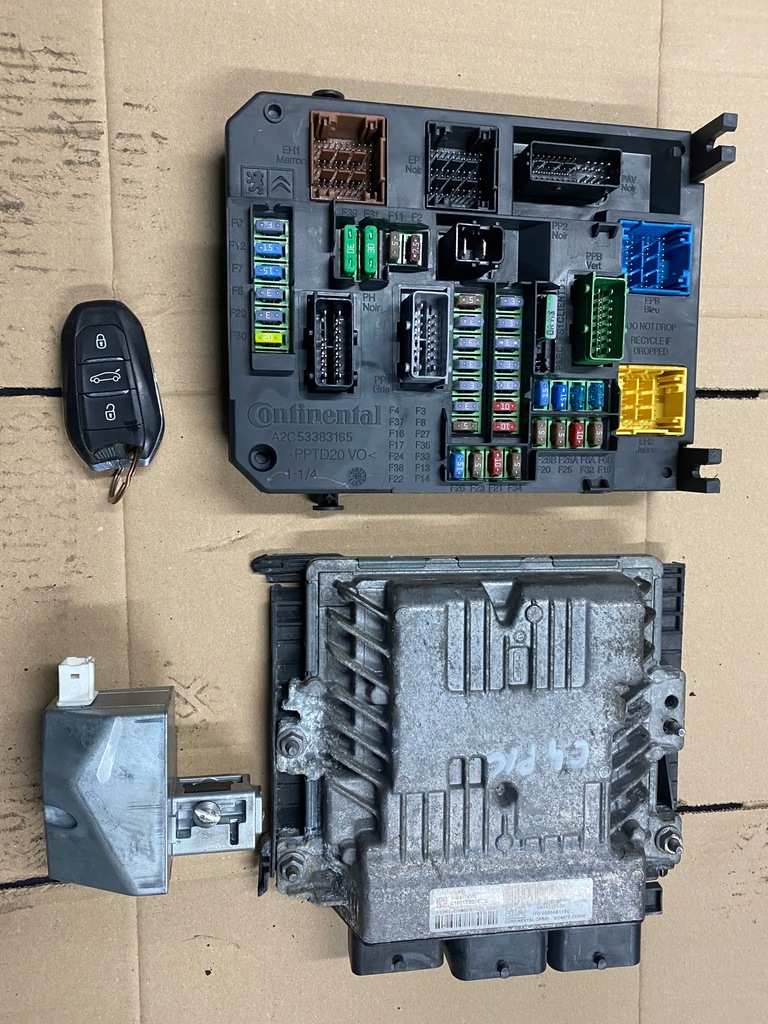 фото №1, Набір стартовий бортовий комп'ютер c4 picasso ii 1,6 ehdi