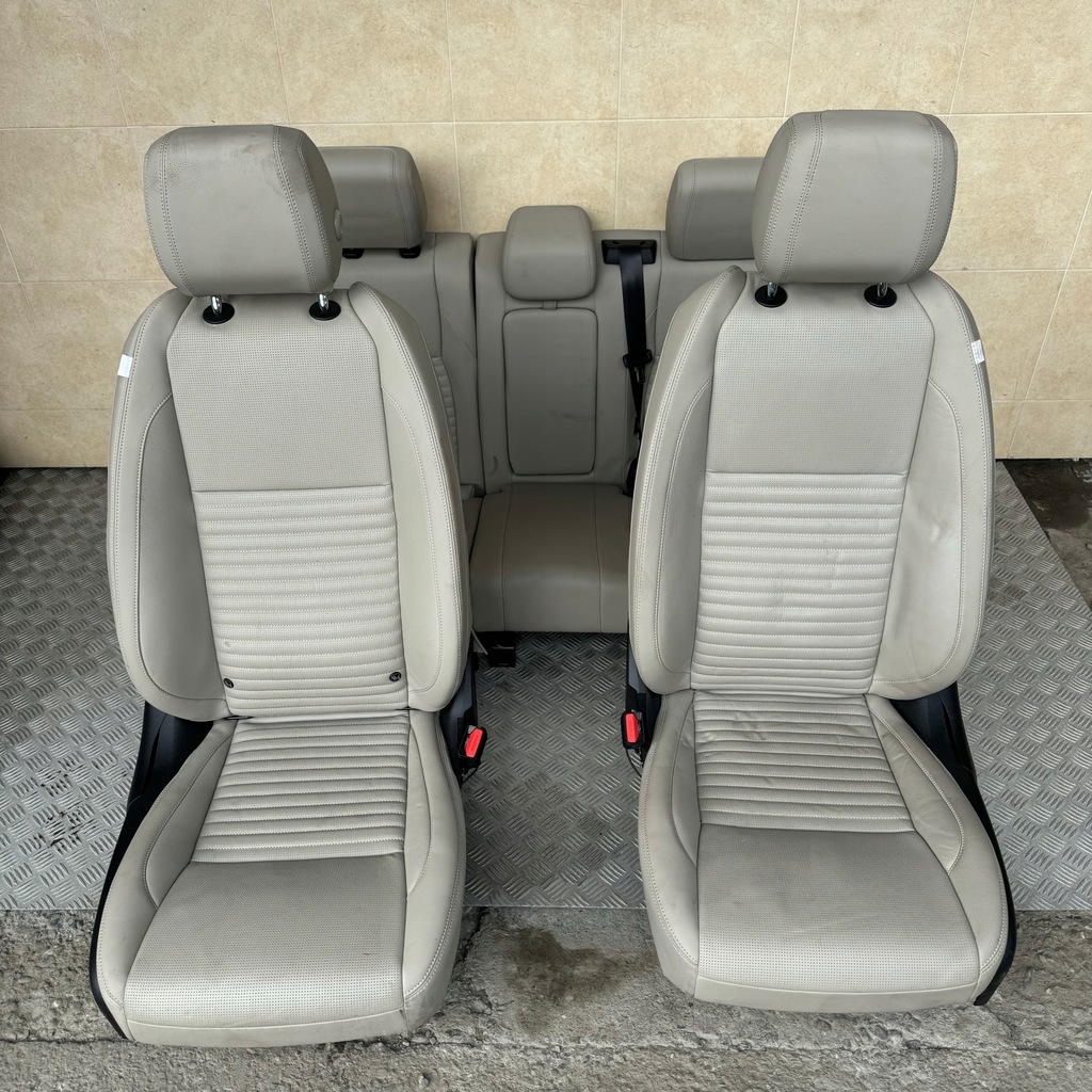 фото №1, Сидіння заднє сидіння шкіра комплект land rover discovery sport lift 2022 rok