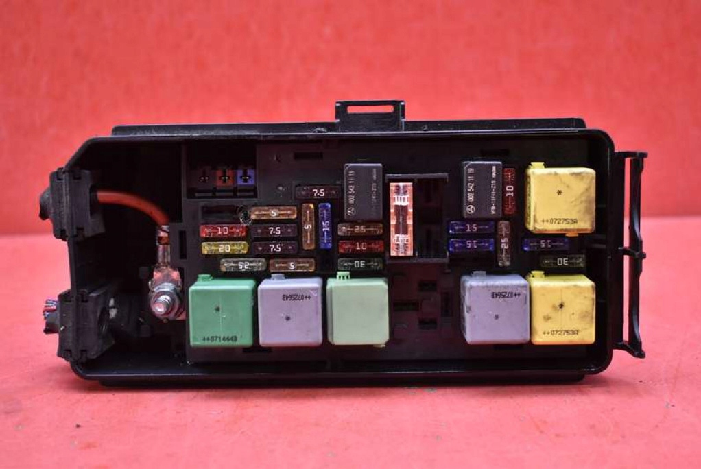 фото №6, Коробка предохранителей 1645400182 mercedes r-klasa w251 3.0 cdi 224km 05-10