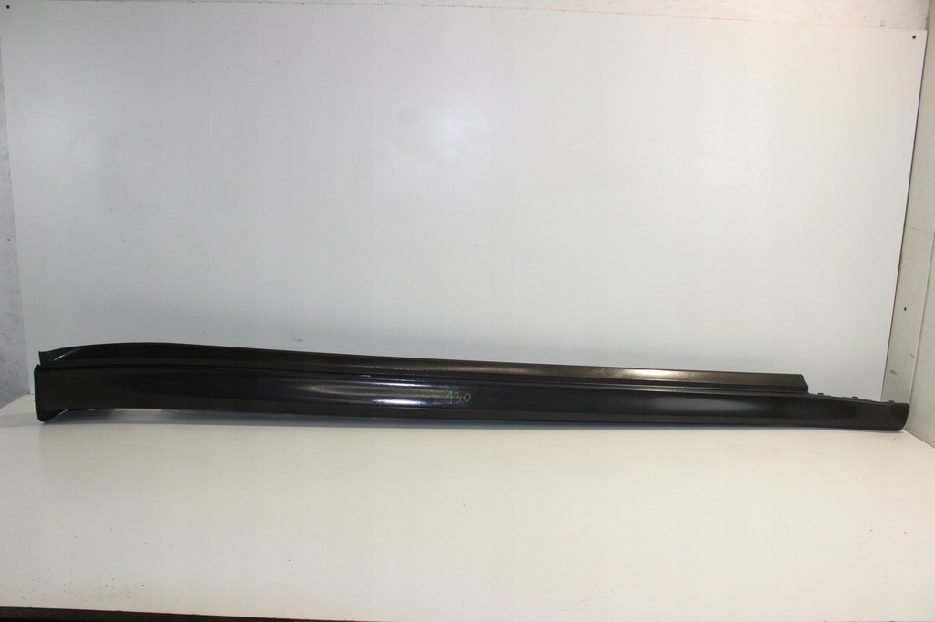 фото №1, Молдинг поріг права поріг porsche panamera 970