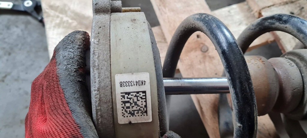 фото №10, A6 c8 4k амортизатор lrwy правый перед передний 4k0413031ah a7 4k