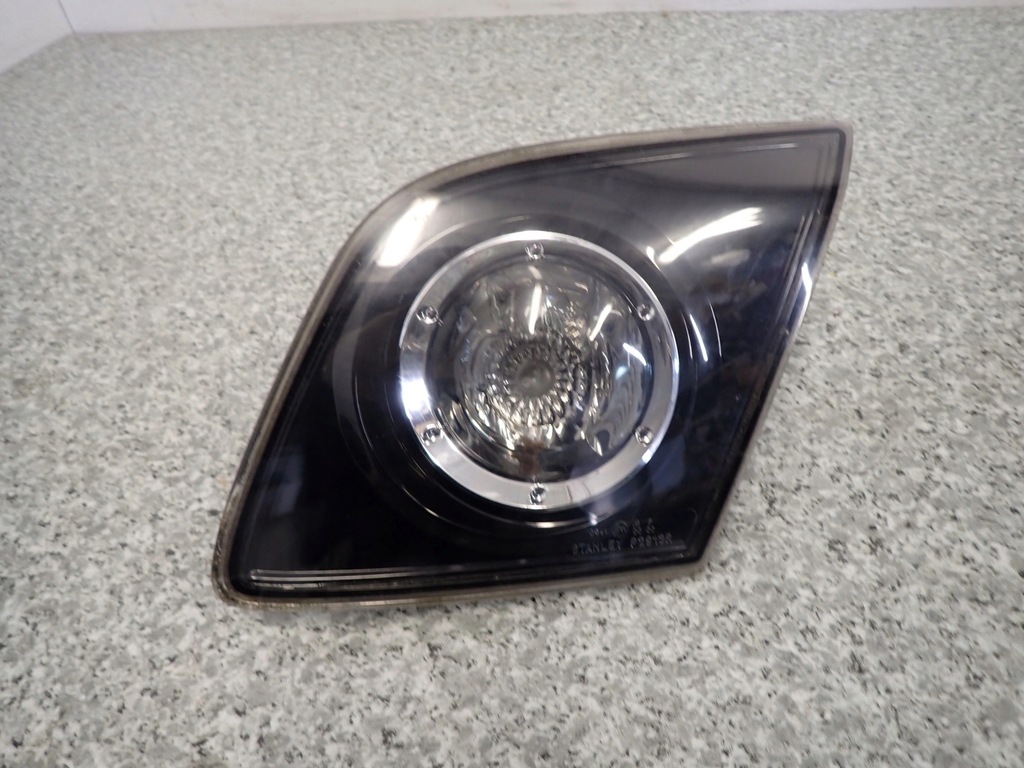 фото №1, Mazda3 mazda 3 bk lift hb 06-08 лампа задня права w кришка