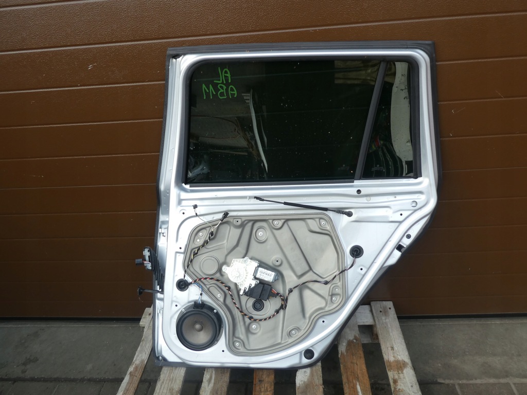 фото №9, Дверь правое задняя skoda octavia ii полный