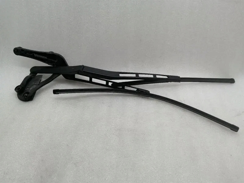 Купити Двигун двірник передніх aston martin 17504