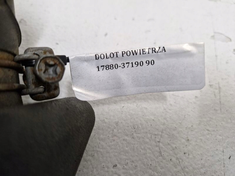 Lexus ct200h ct prius iii 1.8 hybrid шланг пабтрубок  труба воздуха 17880-37190 с Разборки