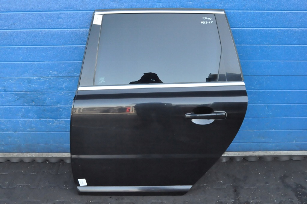 фото №1, Volvo v70 iii xc70 ii дверь левый задняя задние 452-26 kombi