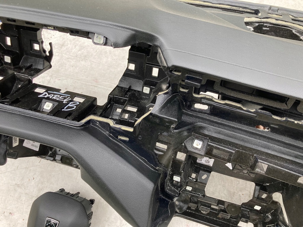 фото №7, Peugeot 308 t10 приборная панель консоль подушки безопасности воздушные подушка безопасности ремни pas pas rege