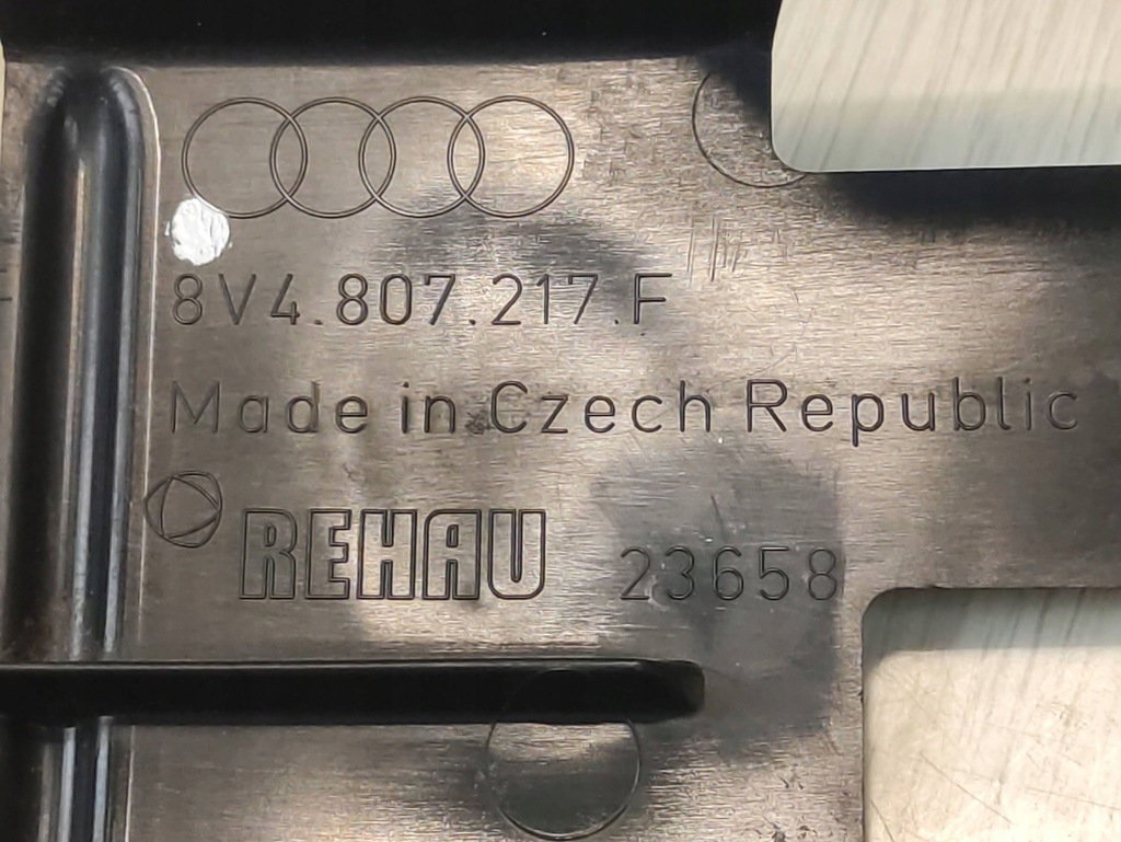 фото №9, Audi a3 s3 8v пластик балка бампера перед 8v4807217f