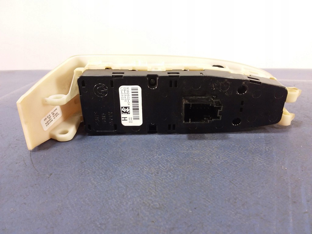 фото №6, Bmw 7 g11 g12 панель вікон перед лівий 9382502