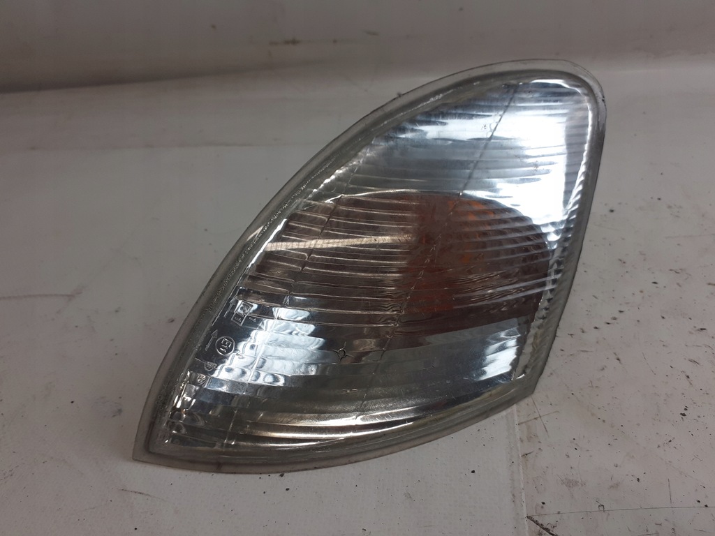 фото №1, Поворотник renault scenic i правий