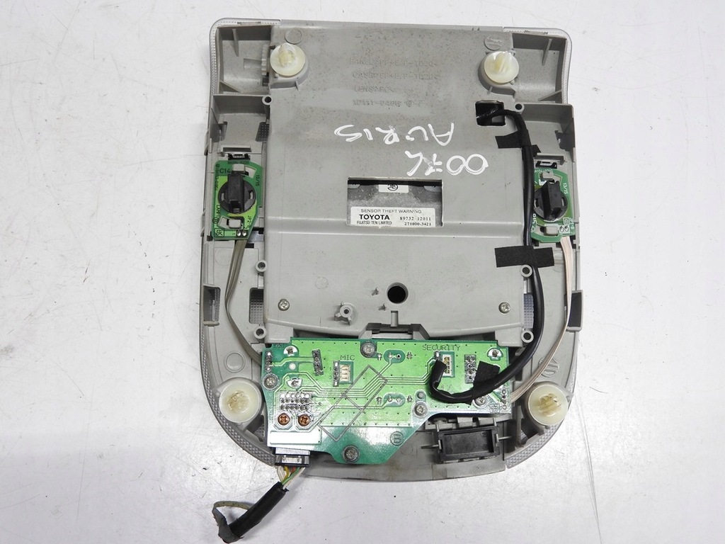 фото №9, Toyota auris i 5d бардачок лампа потолочный 81260-02100 89732-12011