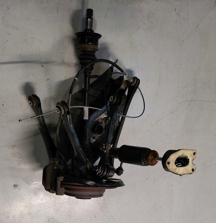 фото №1, Bmw f34 b47 ступиця поворотний кулак лівий задня