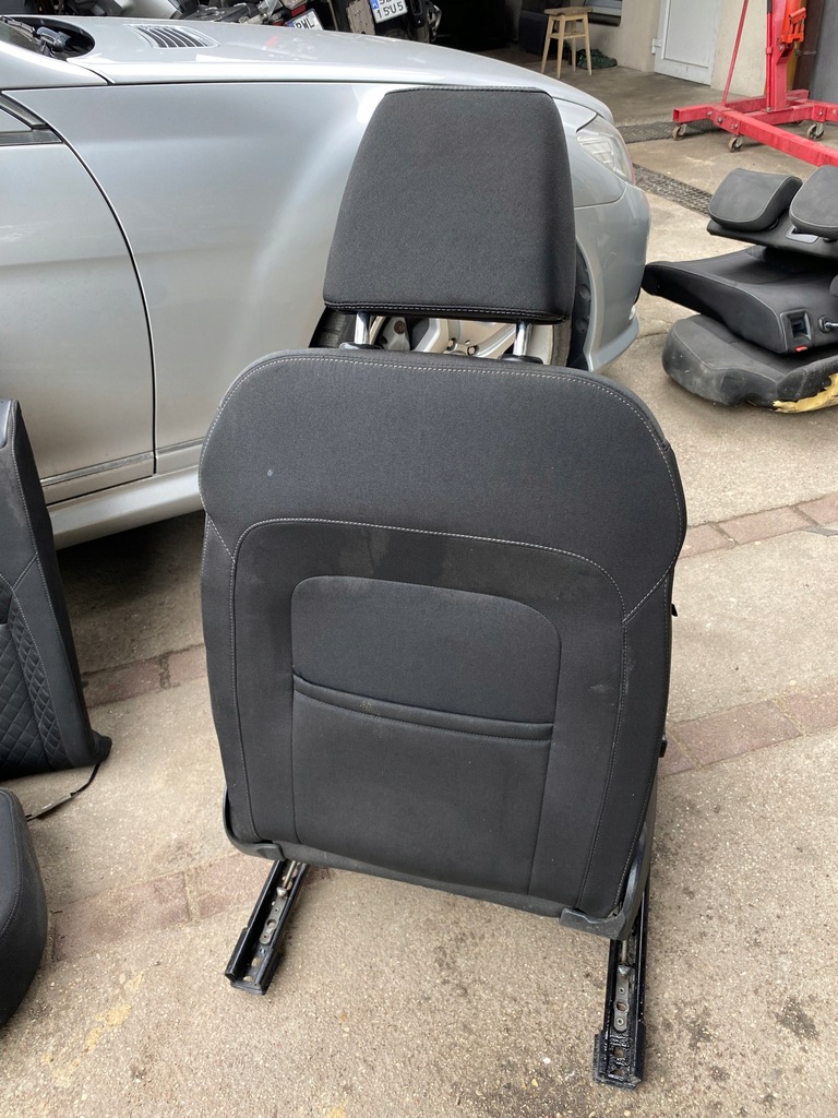 фото №13, Skoda superb iii сидіння пасажира правий заднє сидіння задня