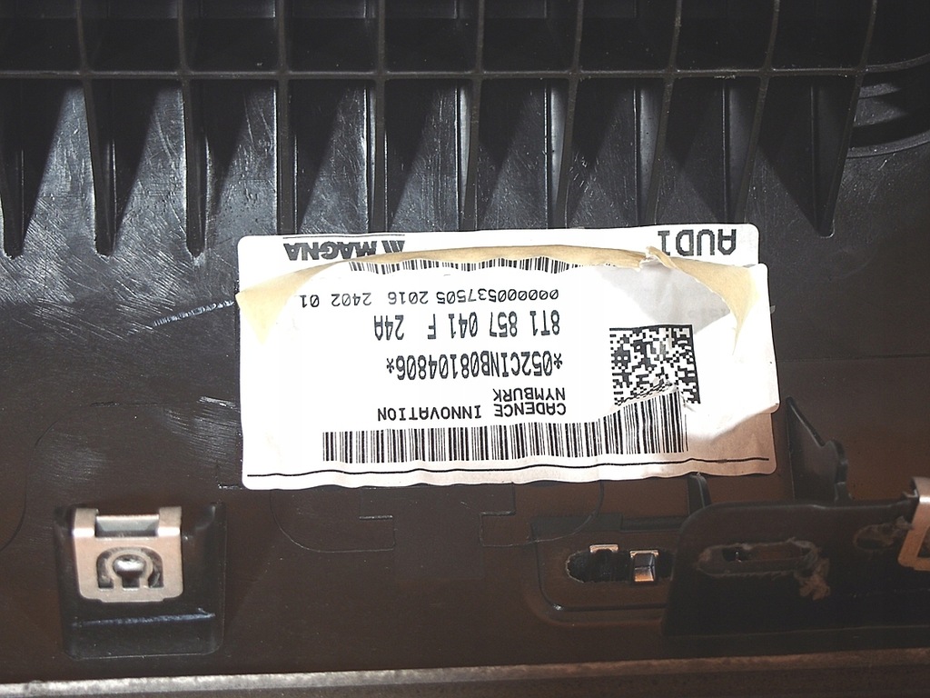 фото №12, Audi a5 8t8 sb 16km приборная панель приборная оригинал 8t1857041f