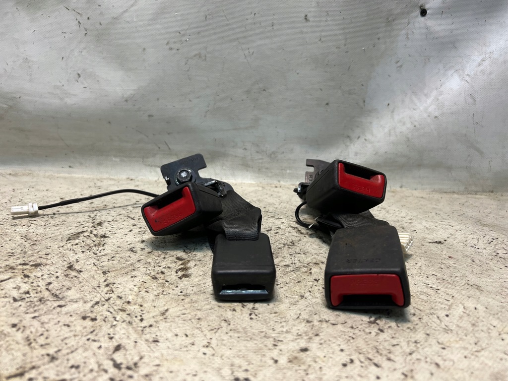 фото №1, Hyundai i30 iii кліпса поперечина задня ліва права