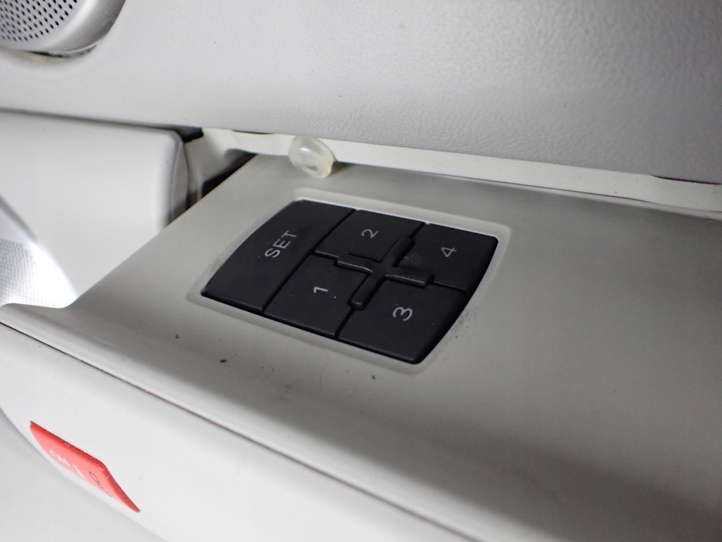 фото №11, Обшивка двері правий перед динамік bang & olufsen audi s8 a8 4e0868016 короткий