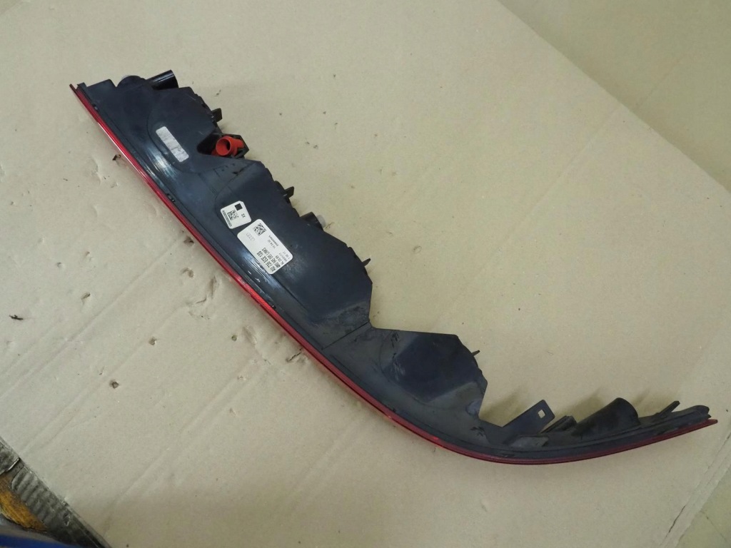 Audi q7 4m 4m0945095a задний  сторона левая лампа бампера заднего в Украине