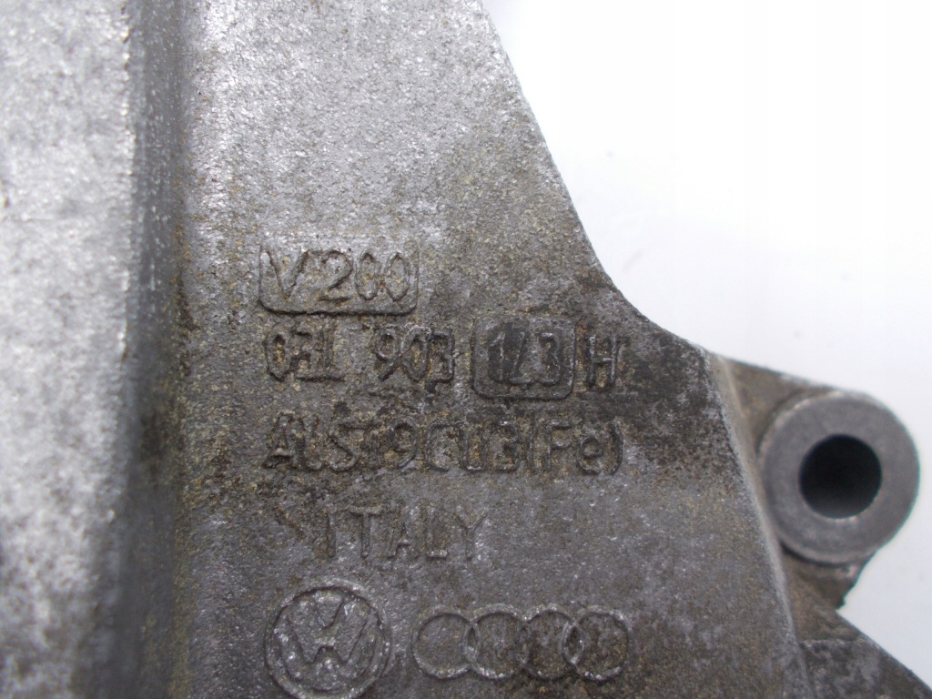 Кронштейн двигателя генератора audi a4 b8 a5 03l903143h Недорого