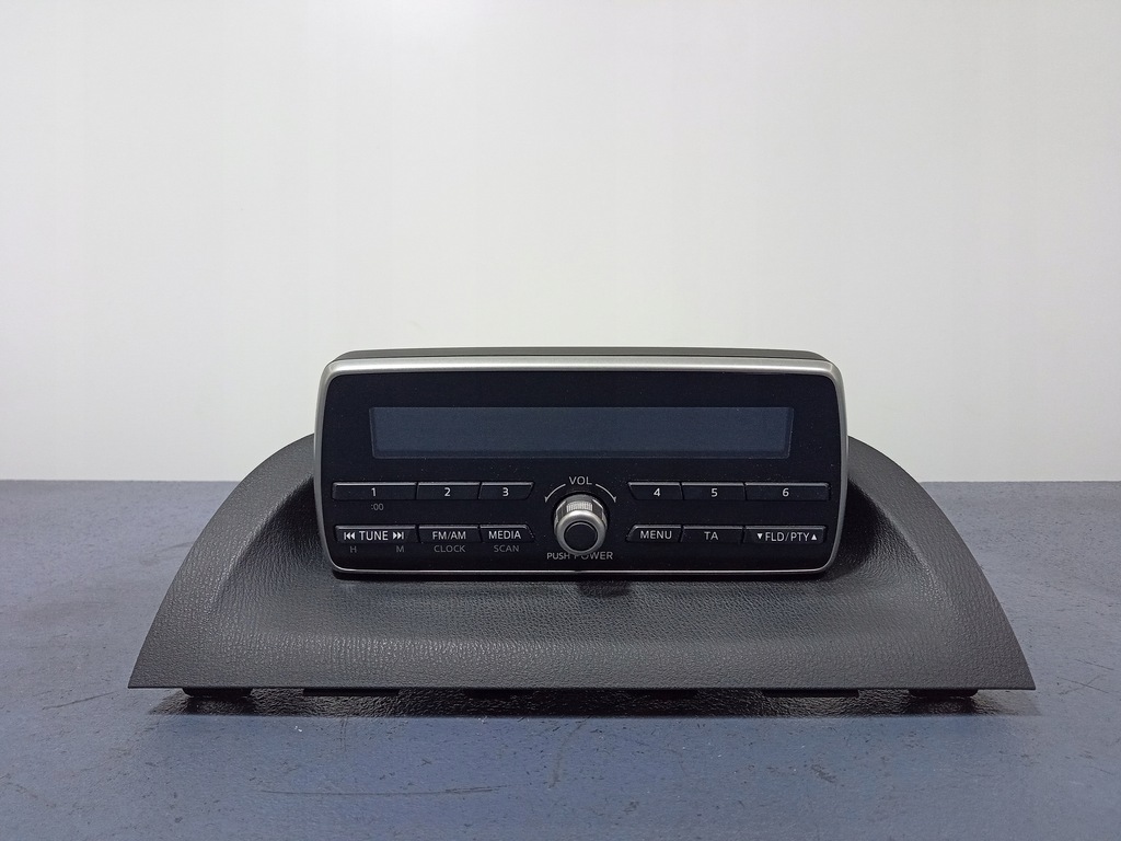 фото №1, Mazda 3 bm радио дисплей bpn2 66 9r0