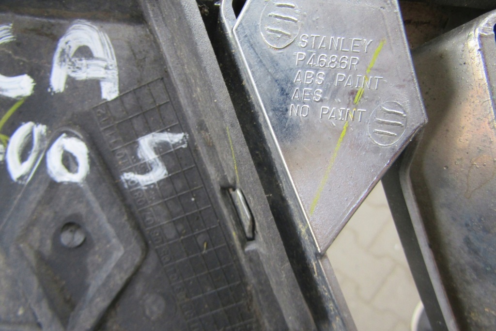 фото №12, Решітка радіатора решітка радіатора бампер перед mitsubishi l200 96-06