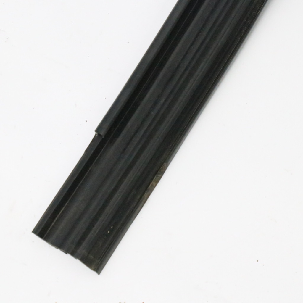 фото №10, Mercedes h243 прокладка стекло дверь передних правых прокладка a2477254200