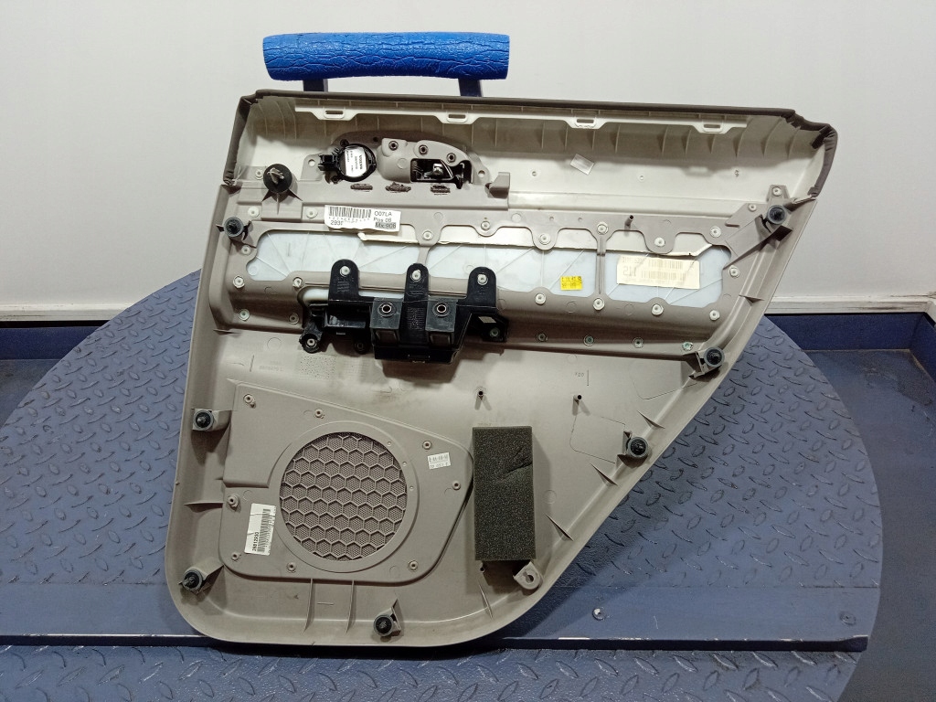 фото №5, Volvo s40 ii lift обивка дверь задняя левая задняя обшивка 8679479