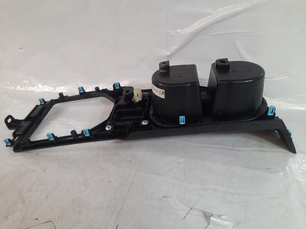 фото №9, Subaru crosstrek 17-22 рамка переключения передач подстаканник 92125fl001 usa