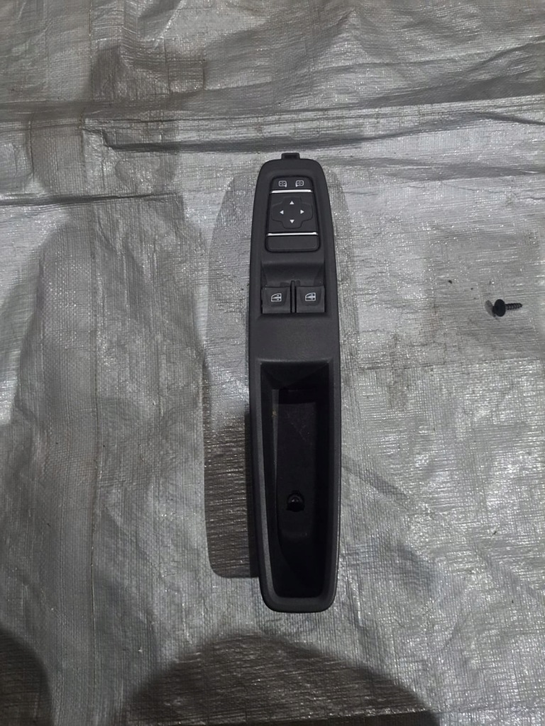 фото №1, Renault zoe ii панель перемикач вікон 809517054r