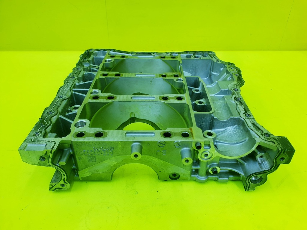 фото №12, Основа блок вала a6 c7 a7 q5 a8 s4 b8 q7 3.0tfsi cre 06e103032bj