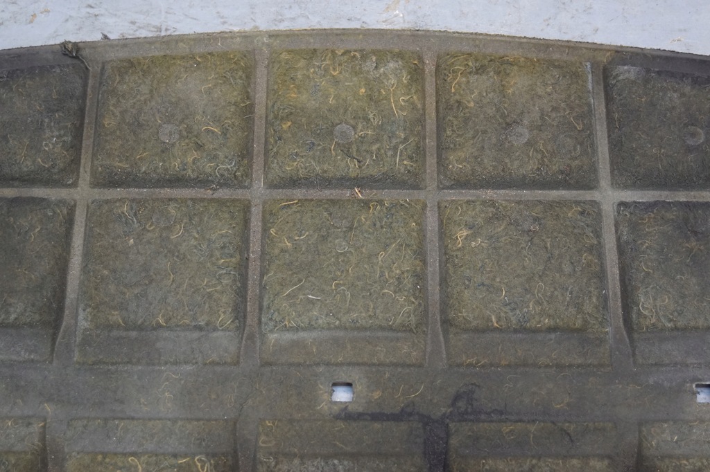 фото №12, Vw touran i шумоизоляция капот + клипсы w673