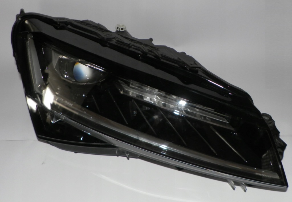 фото №1, Skoda superb iii 3 lift лампа led правый правая 3v1941016d фара