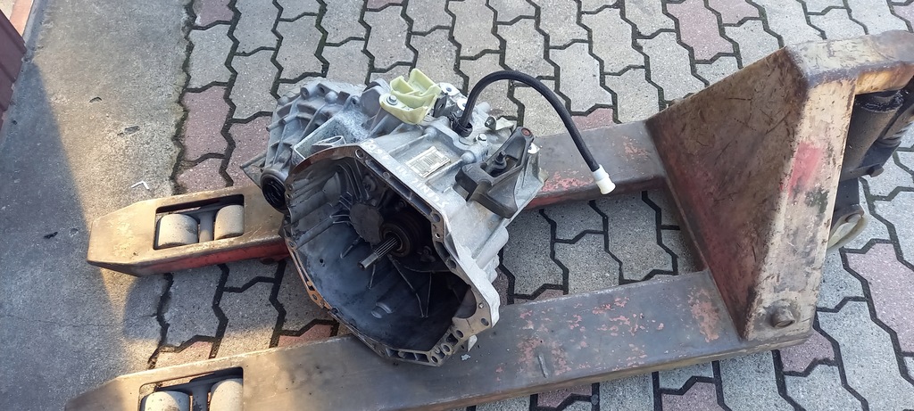 фото №1, Коробка передач передач renault scenic iii 1.6 dci 130km