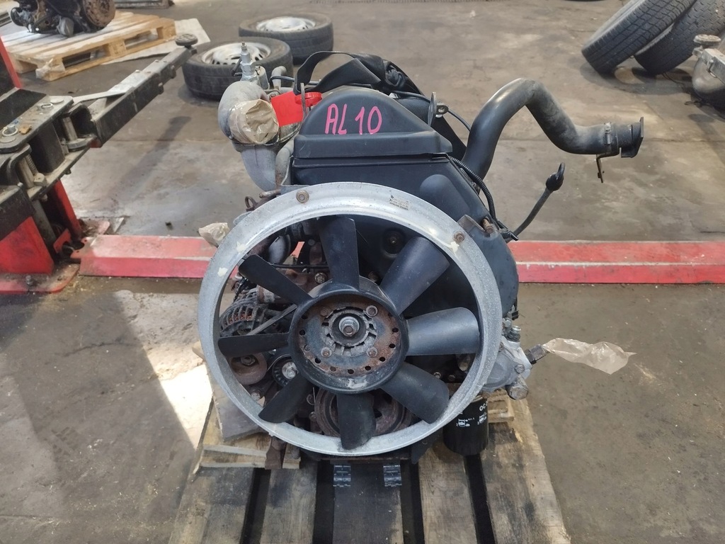 фото №1, Kompletny двигатель renault mascott 2.8 dci 8140.43n