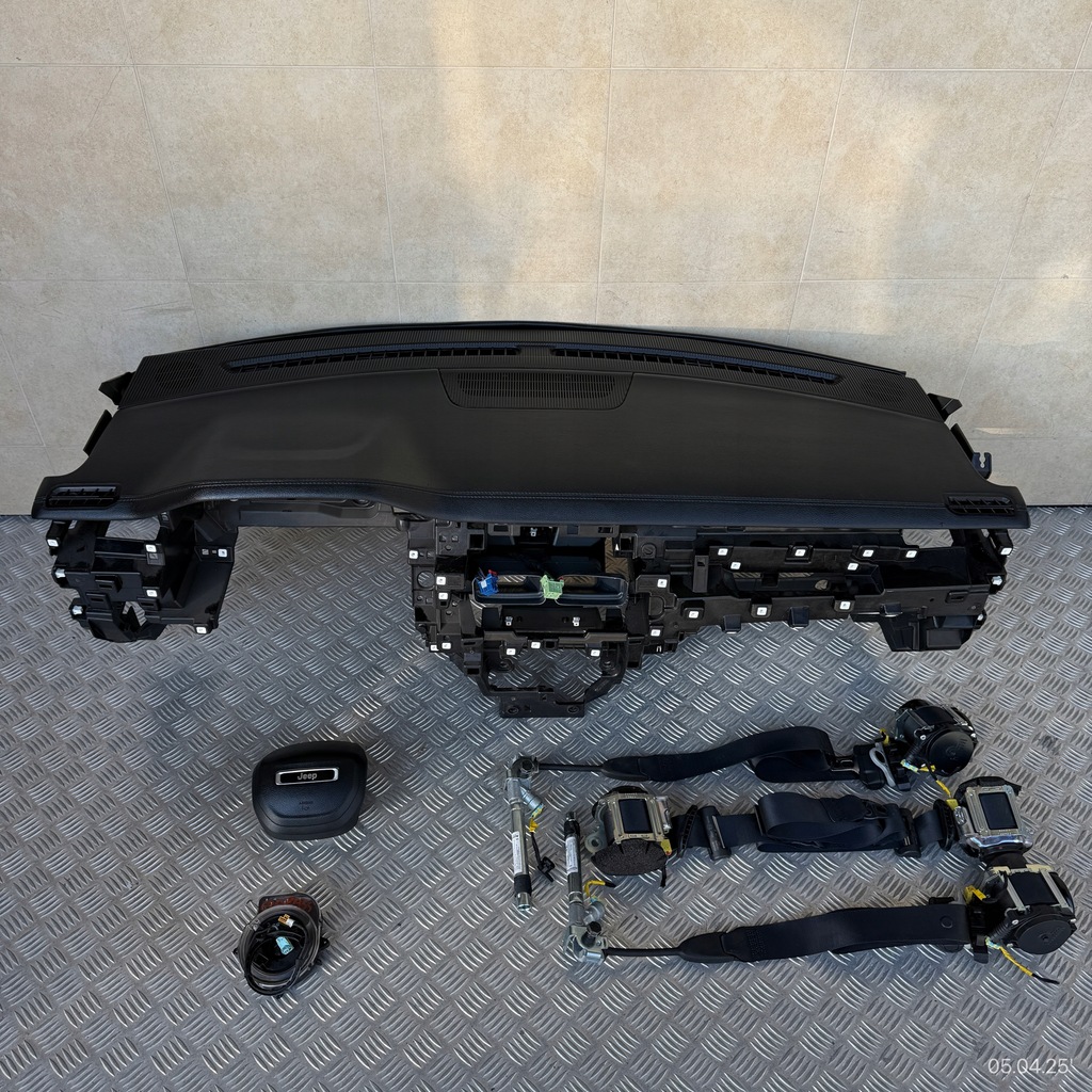 фото №1, Панель приладів комплектна подушка безпеки консоль ремені панель приладів jeep compass ii lift 2021 rok