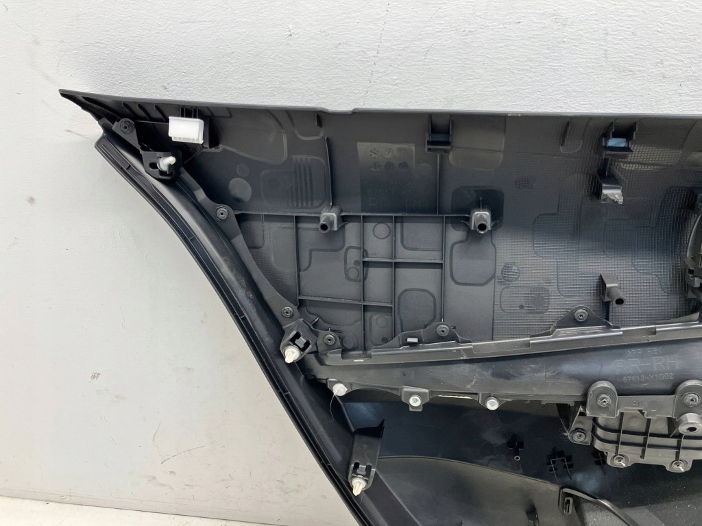 фото №10, Corolla e21 sedan обшивка обивка дверь задних правых правый задняя материал