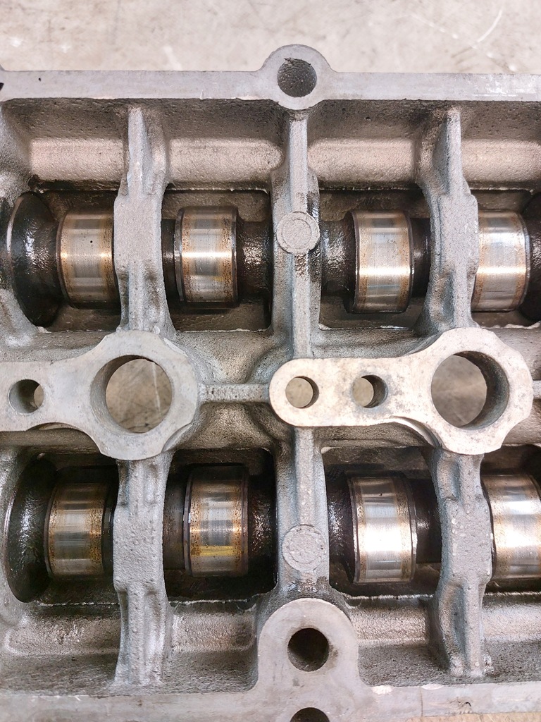 фото №13, Кришка клапанів вали alfa romeo 147 1.9jtd 103kw