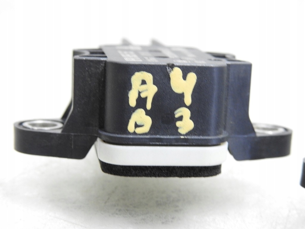 фото №8, Датчик ударный audi a4 b7 8p0955557