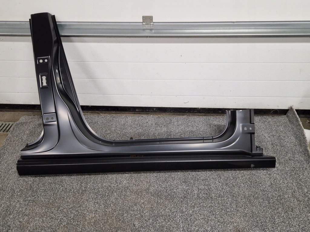 фото №1, Поріг блок двигуна vw golf viii 8 правий