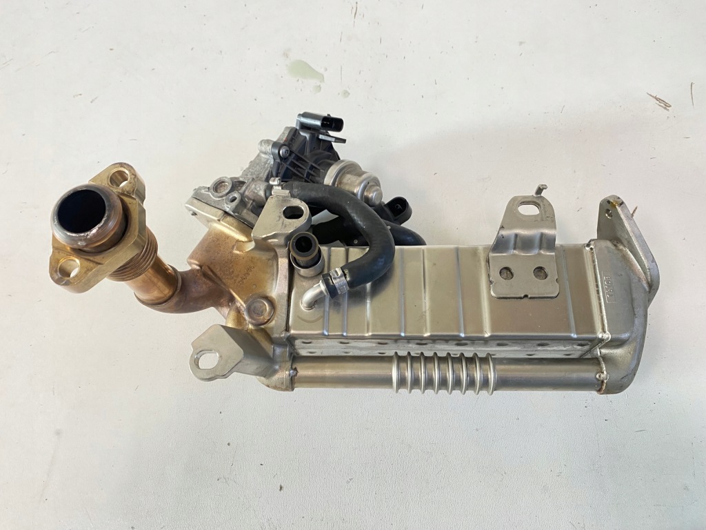 фото №1, Радиатор выхлопных газов клапан egr b37 b47 mini cooper f54 f55 f56 f60