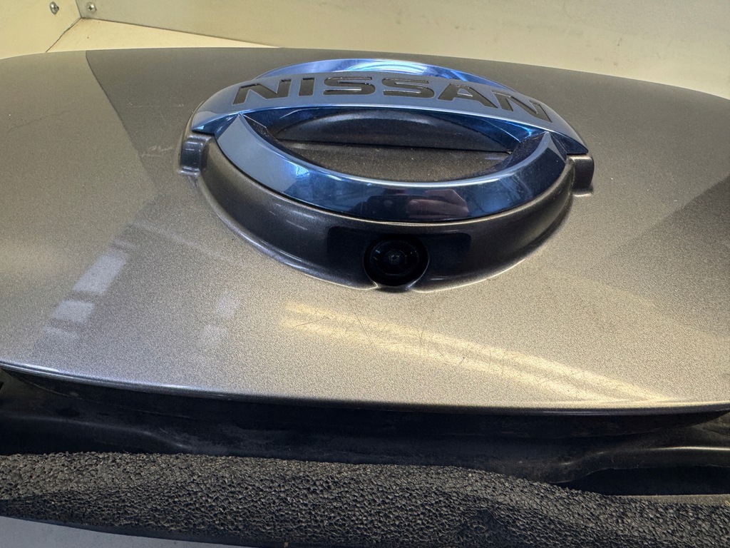 фото №6, Nissan leaf i крышка багажника порт зарядки камера