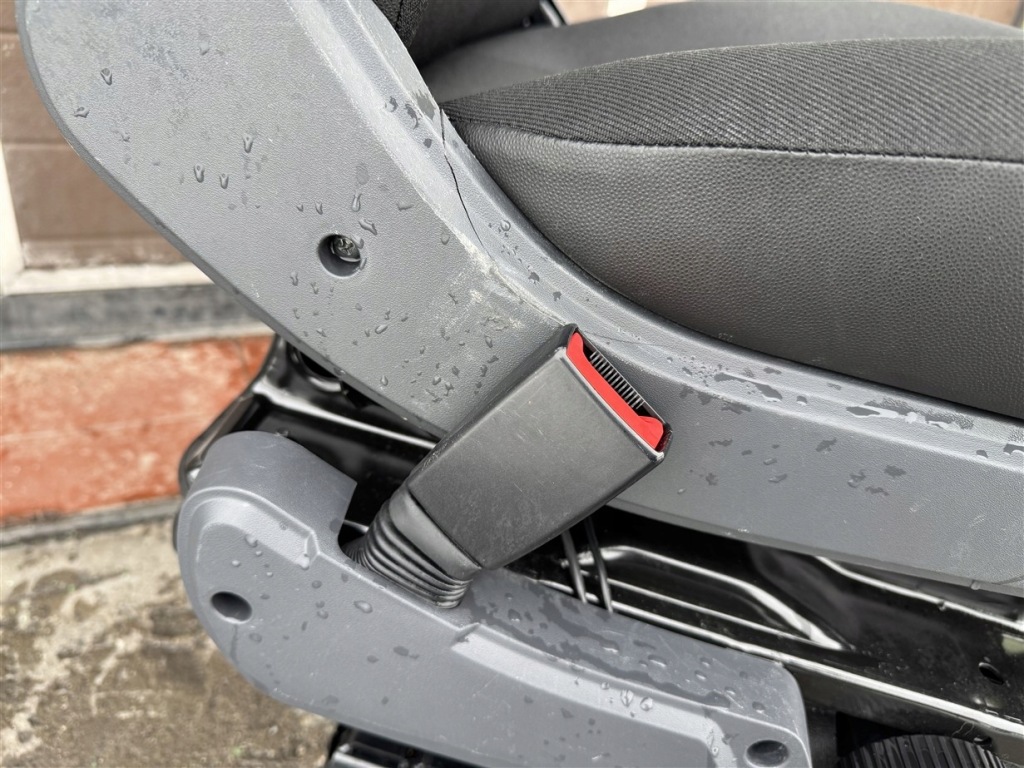 Купити Сидіння пневматичний основа підлокітник citroen jumper 3 3 рестайлінг  06-25 r