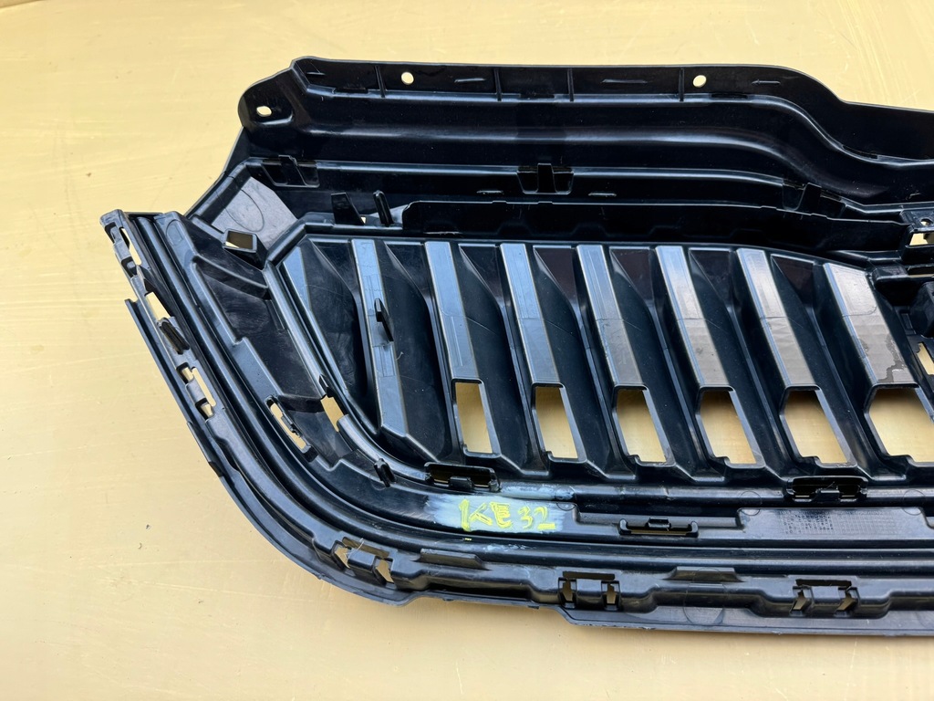 фото №14, Skoda scala 19r- решётка радиатора решётка радиатора бампера перед 657853653a