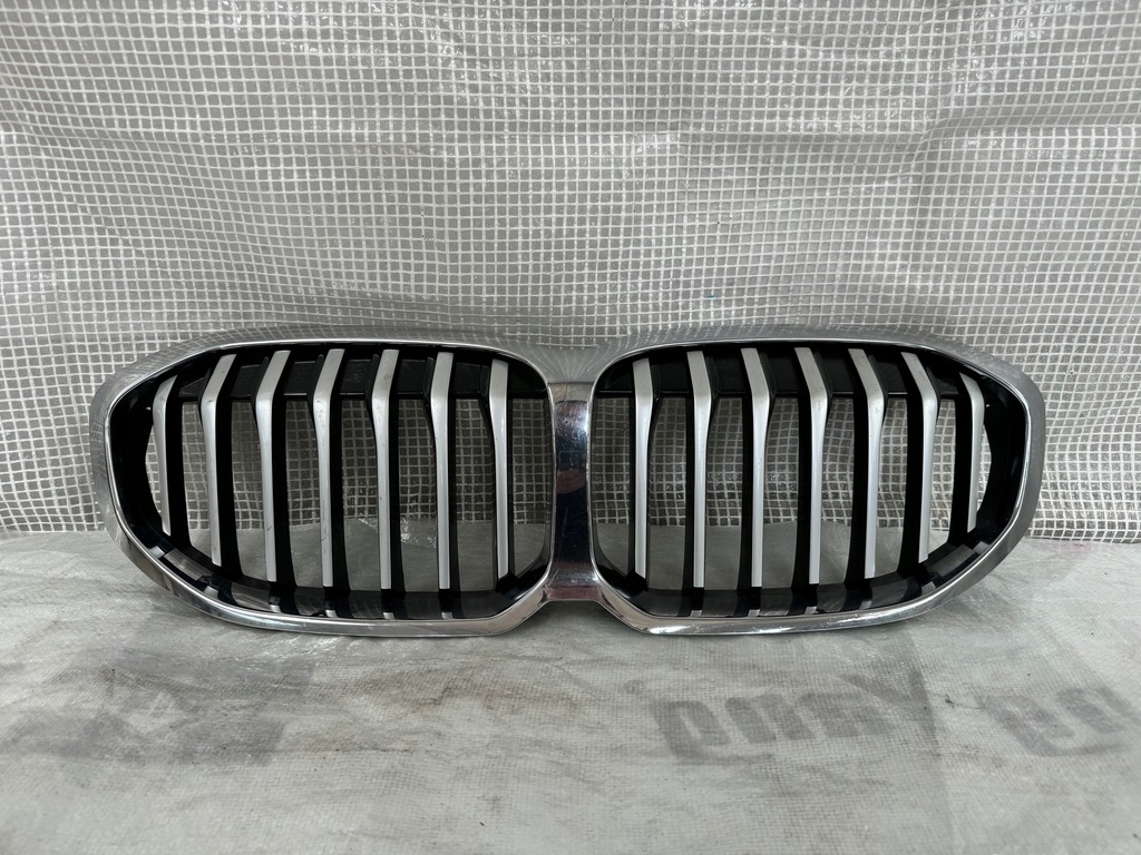 фото №1, Bmw f40 решётка радиатора